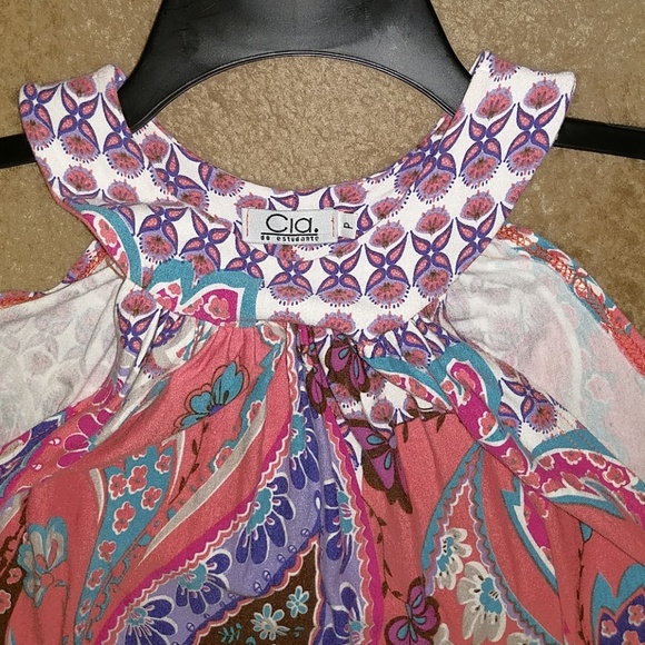 Top - Picture 2 of 2